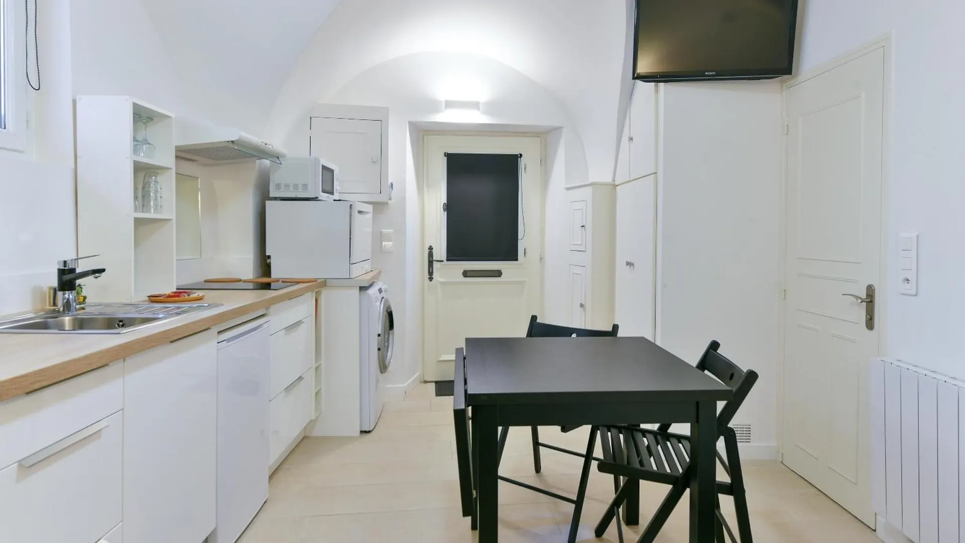 L'Esperance Studio Joli Petit Situe Dans Le Suquet, Proche Des Commerces, Palais Et Plages Cannes France