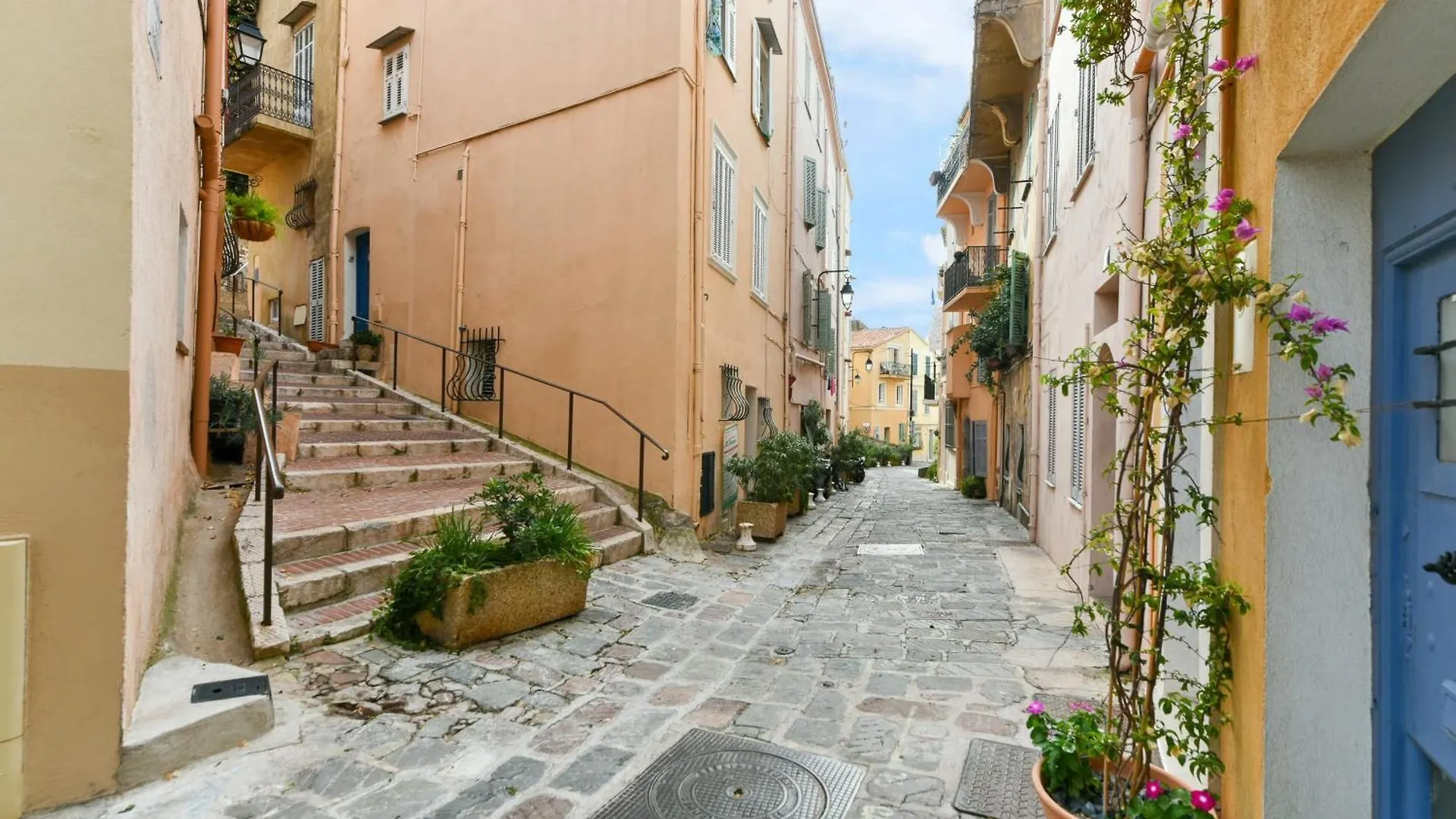L'Esperance Studio Joli Petit Situe Dans Le Suquet, Proche Des Commerces, Palais Et Plages Cannes