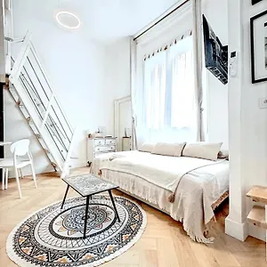 Appartement Avec Mezzanine 100m Du Vieux Port Et Parking, Cannes